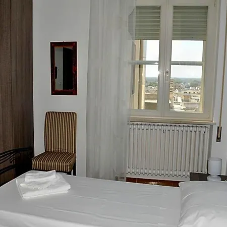 فندق مبيت وإفطار Da Leo 3*