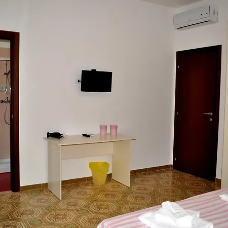 Da Leo ベッド・アンド・ブレックファスト 3*