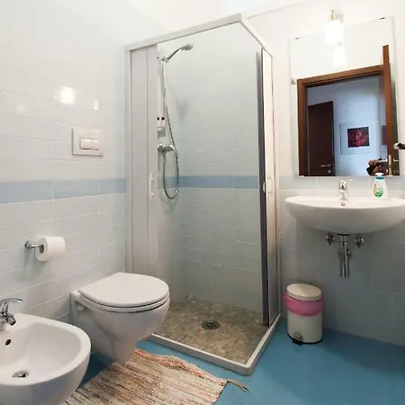 ベッド・アンド・ブレックファスト Da Leo 3*